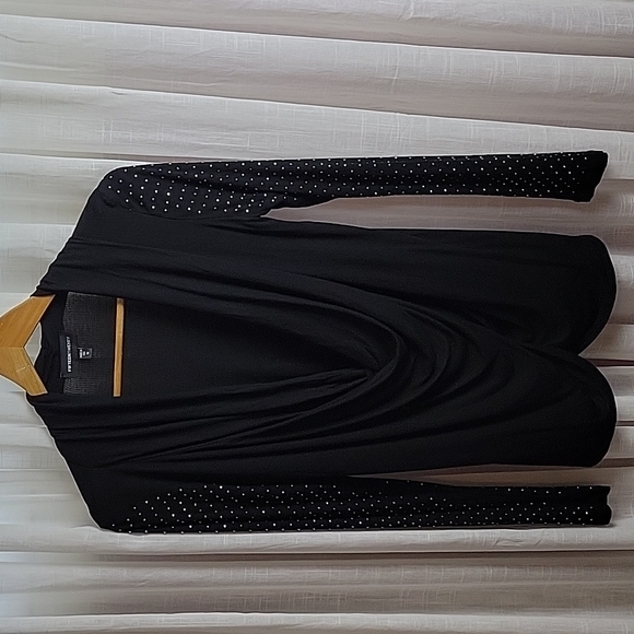 Fifteen Twenty Black Faux Wrap Beaded Long Sleeve Size M - Picture 1 of 5